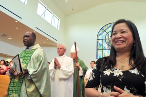 Procession World Mission Sunday Mass (CT/Photo E.L. Hubbard)