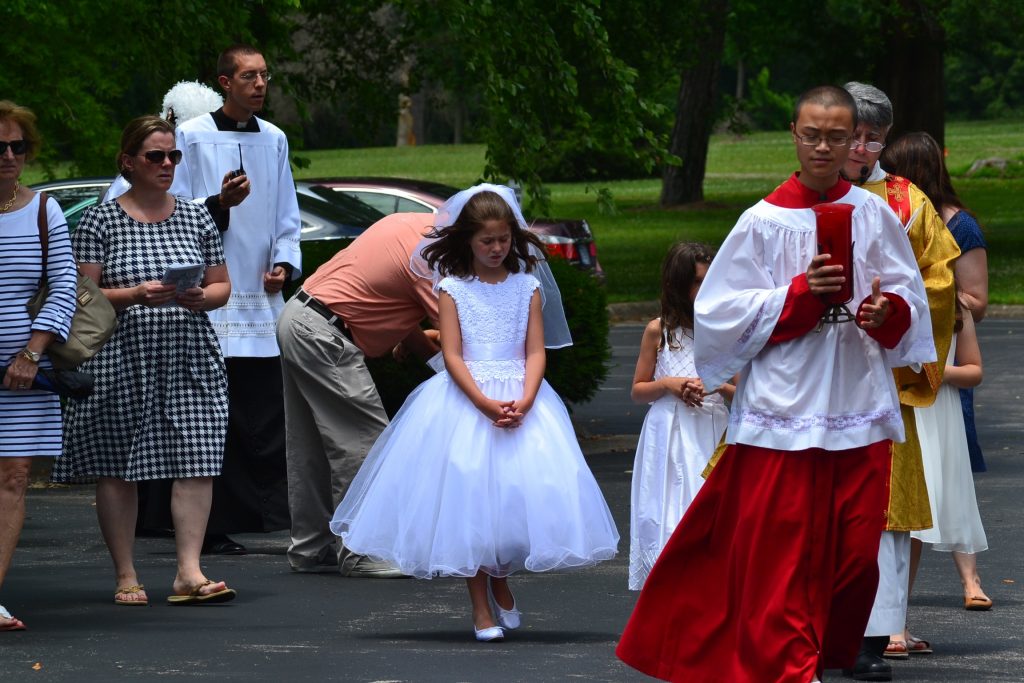 First Communicants participate in the procession (CT Photo/Greg Hartman)