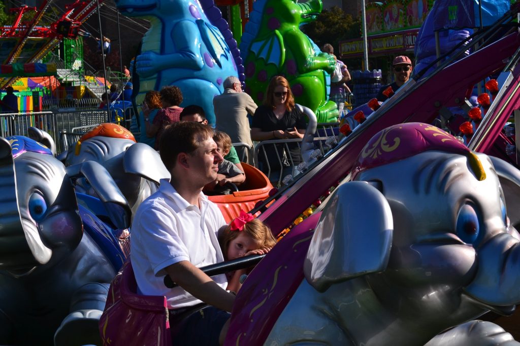 Father Daughter time on the Elephant Ride. (CT Photo/Greg Hartman)