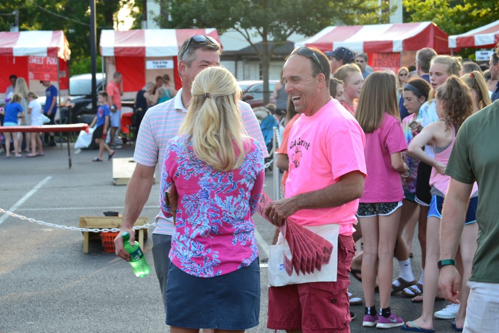 Nothing like a nice evening at Catholic Festival with friends (CT Photo/Greg Hartman)