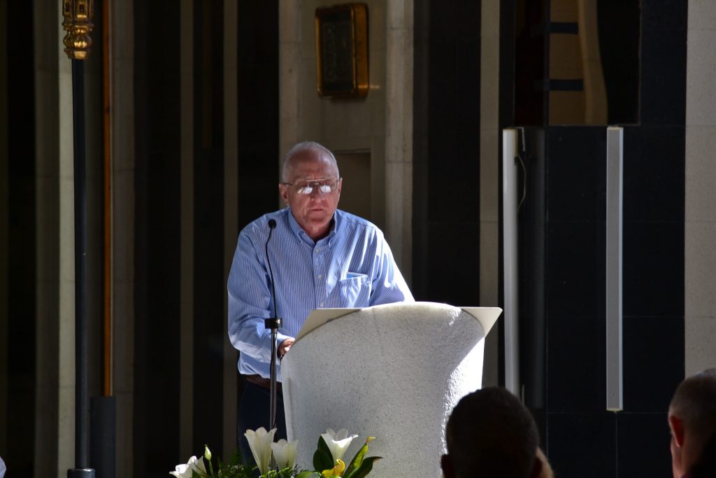 Bob Wait reads at Our Lady of Meritxell in Andorra. (CT Photo/Greg Hartman)