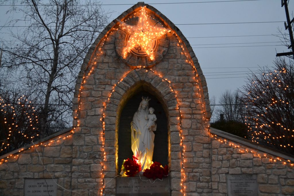 Lights for the Queen of Heaven at St. Thomas More (CT Photo/Greg Hartman)