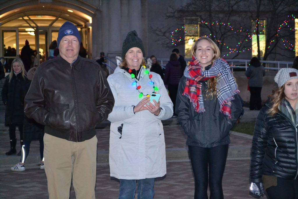 Awaiting the lighting of the Christmas Tree (CT Photo/Greg Hartman)