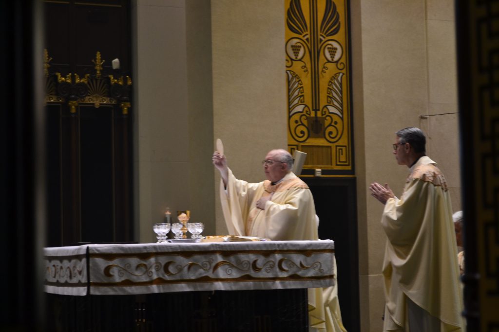 "Take this, all of you, and eat of it. For this is my Body, which will be given up for you. Eucharistic Prayer III (CT Photo/Greg Hartman)