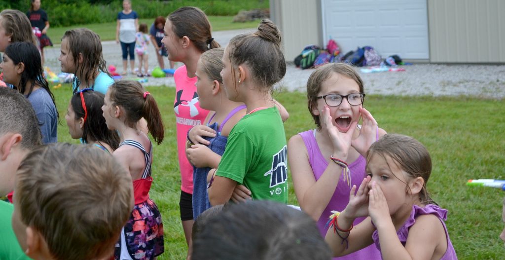 And now the girls turn to sing! (CT Photo/Greg Hartman)