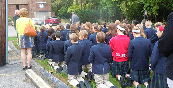 Royalmont Academy students pray outside the Women's Med Center on Lebanon Road in Sharonville, Ohio. The Women's Med Center must shut down by Feb. 4 unless it appeals and Ohio Department of Health ruling and is granted a stay. (Courtesy Photo/Right to Life of Greater Cincinnati)