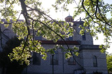 St. Boniface Church in Cincinnati looking east on Holy Thursday. (Greg Hartman/CT Photo)