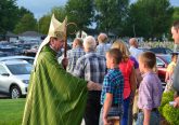 Greeting the faithful at the Rural Farm Mass 2017 (CT Photo/Greg Hartman)