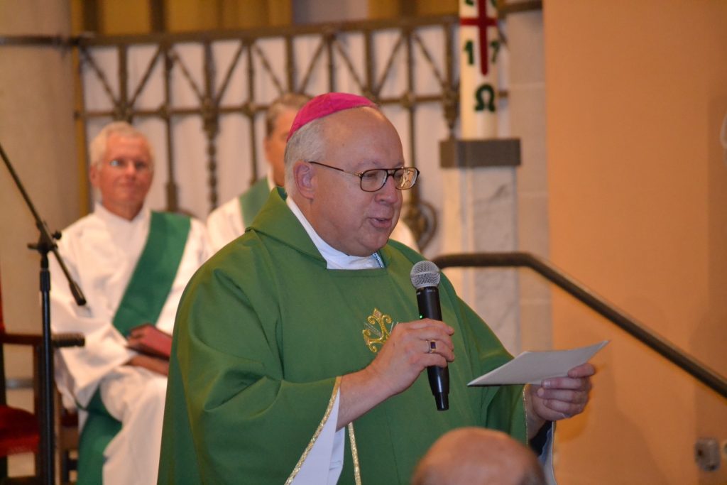 Bishop Binzer's homily at a local parish in Barcelona (CT Photo/Greg Hartman)