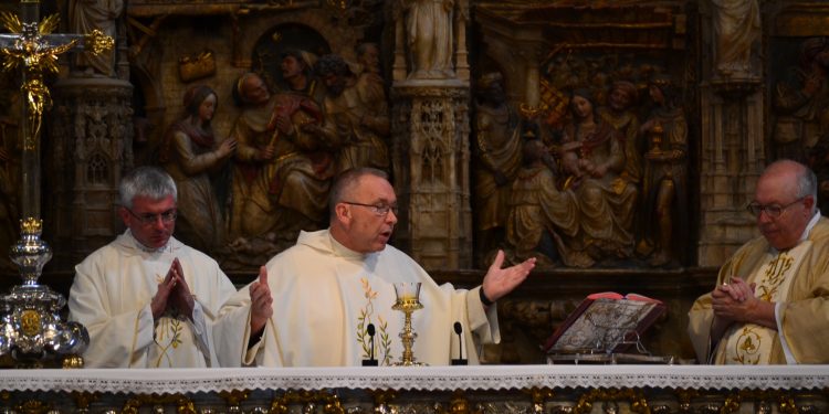 Father Jan Schmidt at the Basilica of the Pilar in Zaragosa Spain (CT Photo/Greg Hartman)