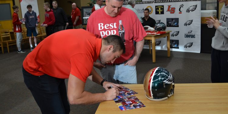 Garrett Celek signs an autograph at La Salle High School (CT Photo/Greg Hartman)