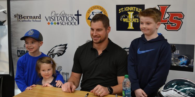 Students from St. Bernard Taylor's Creek meet a St. Bernard Taylor's Creek Alum Brent Celek (CT Photo/Greg Hartman)