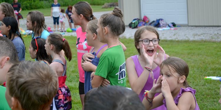 And now the girls turn to sing! (CT Photo/Greg Hartman)