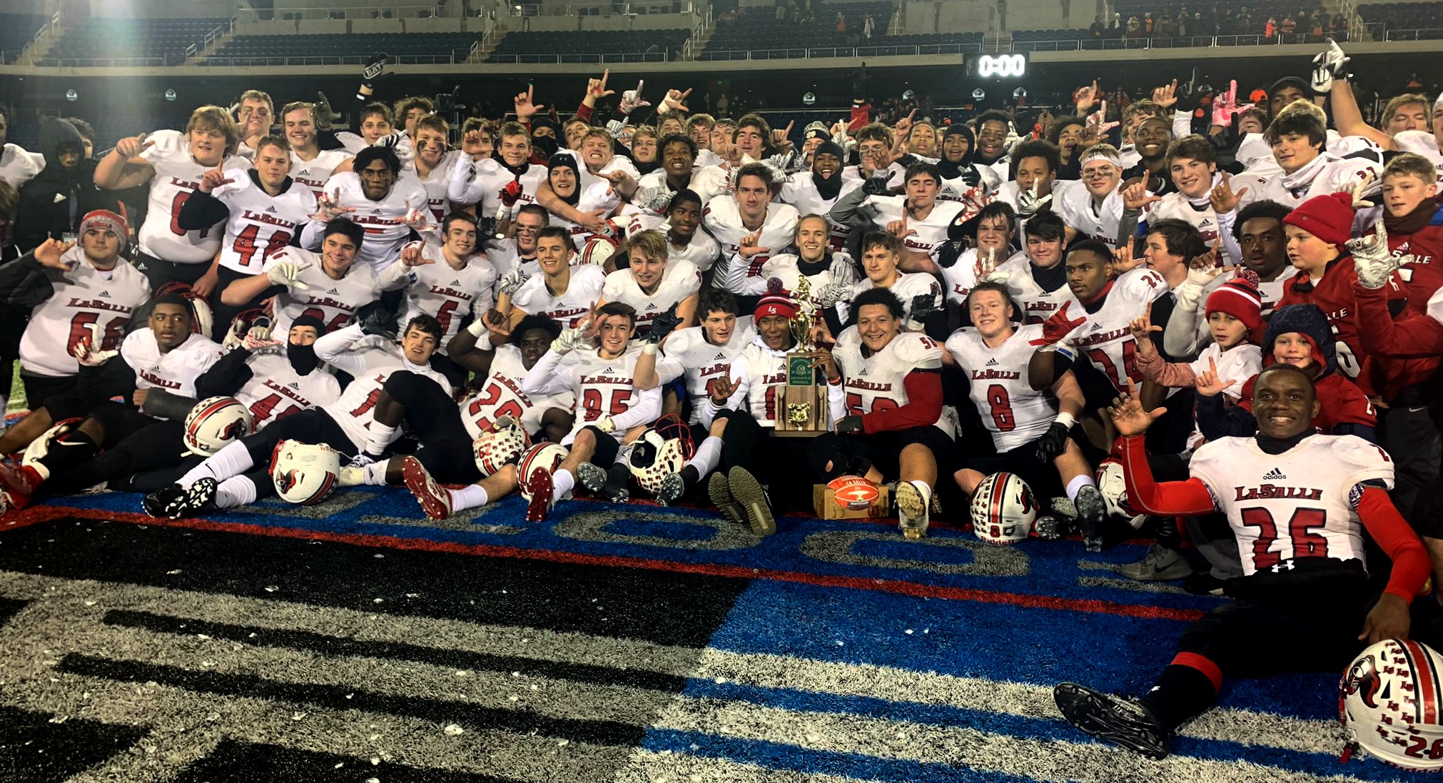 Photo Essay A Championship Night For The La Salle Lancers Catholic