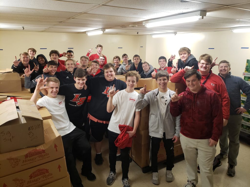 Many thanks to all who supported La Salle High School’s #CannedFoodDrive! They brought in nearly 35,000 pounds of nonperishable food items to help those less fortunate.