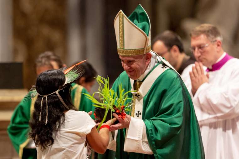 Pope Francis celebrates the closing Mass of Amazon synod October 27, 2019. Credit: Daniel Ibáñez/CNA