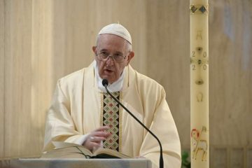 Pope Francis offers Mass in the Casa Santa Marta April 29, 2020. Credit: Vatican Media.
