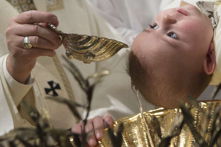 Invalid baptisms A Catholic explainer about the facts and the fears