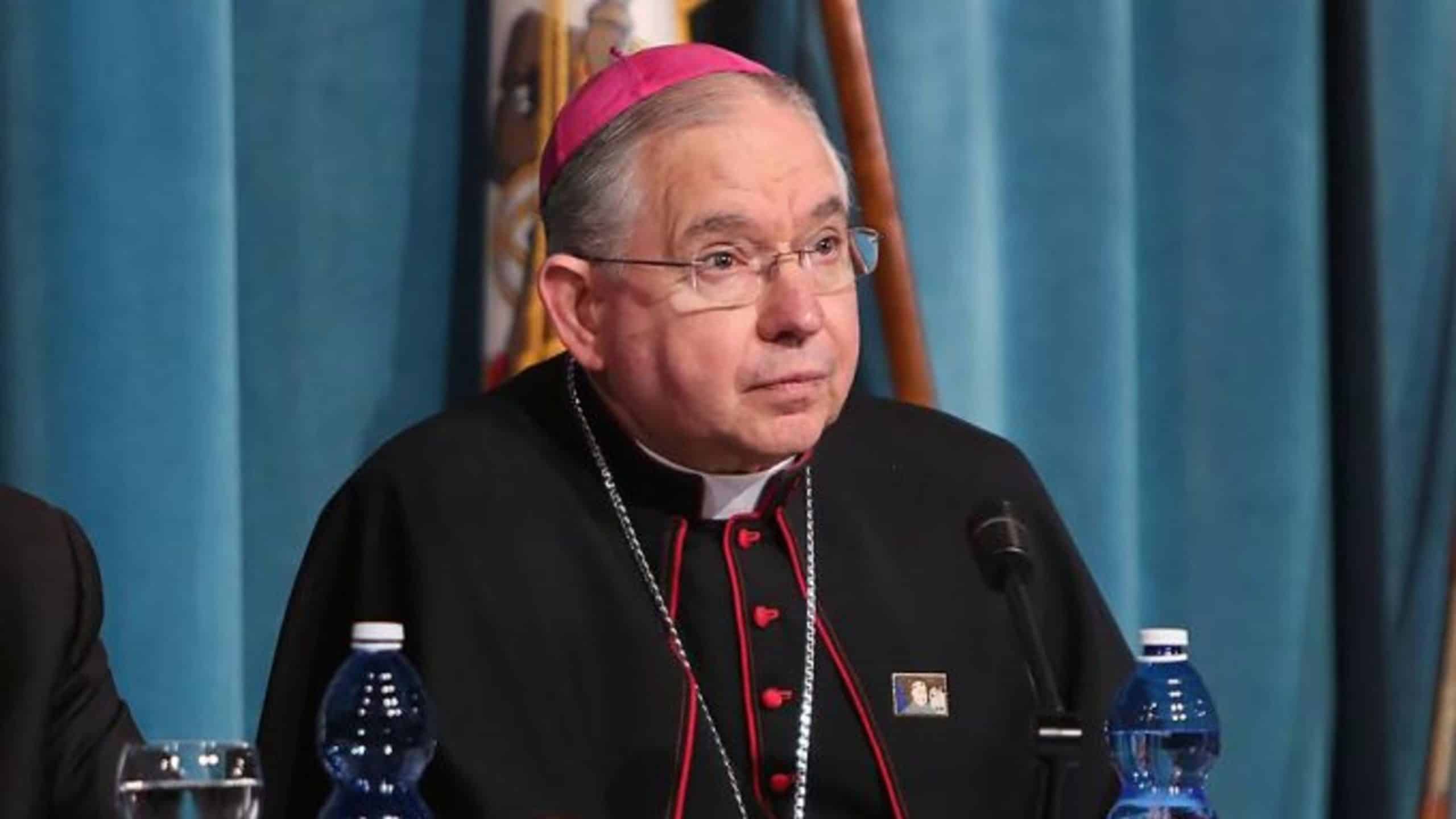 Archbishop Gómez praises immigration bill to create legal protections